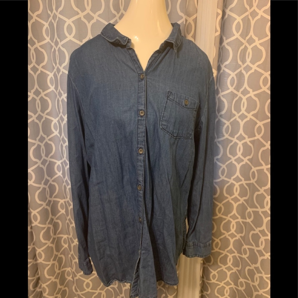 Button down Jean shirt with pocket